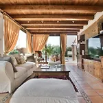 Enchanting Villa Allegra With Pool