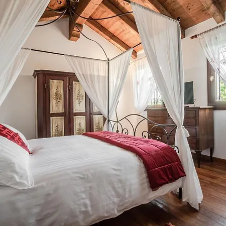 Apartment Enchanting Villa Allegra With Pool