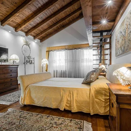 Enchanting Villa Allegra With Pool