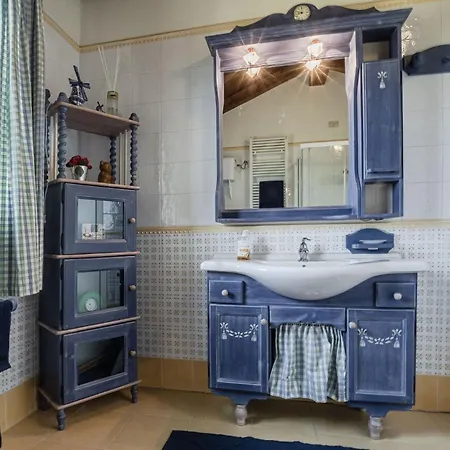 Enchanting Villa Allegra With Pool * Lido di Jesolo