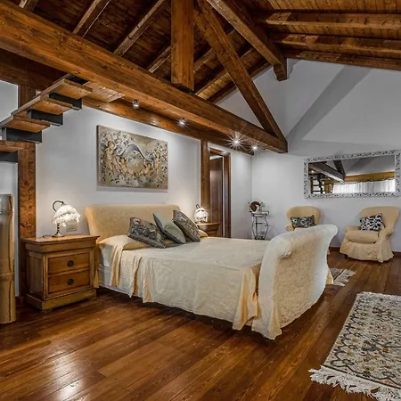 Apartment Enchanting Villa Allegra With Pool Lido di Jesolo
